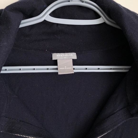 Ann Taylor sweater - Picture 2 of 5